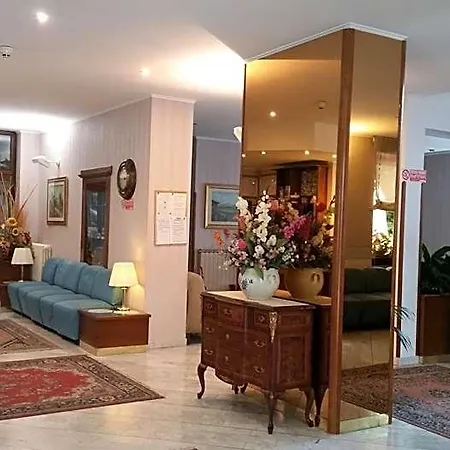 Hotel Ambrosi 3*
