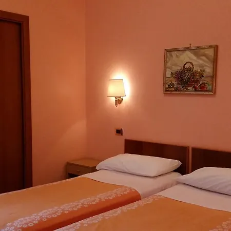 Ambrosi 3*