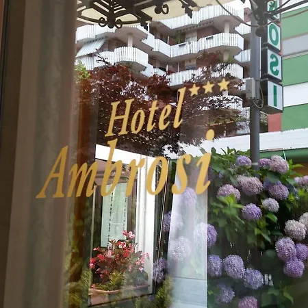 Ambrosi Hotell 3*