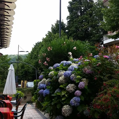 Ambrosi Hotell